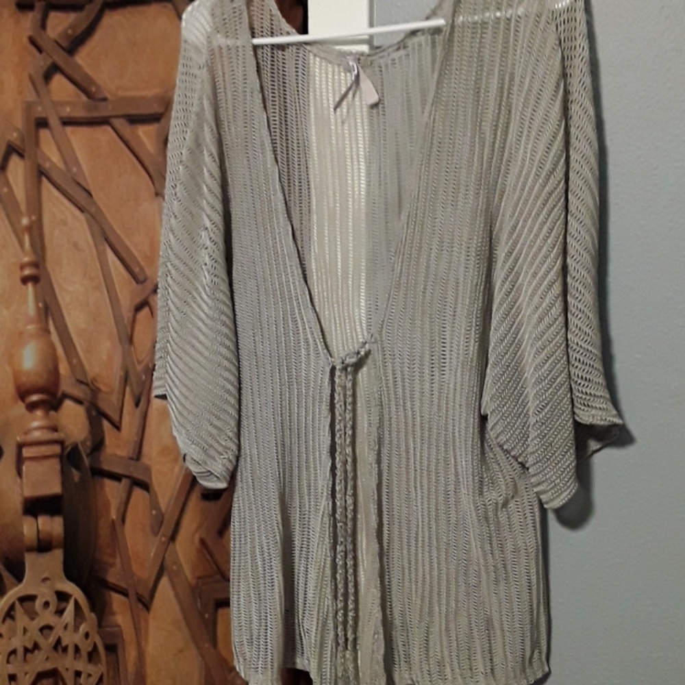 Yummy Plus 1x-2x ultra light silvery mesh coverup